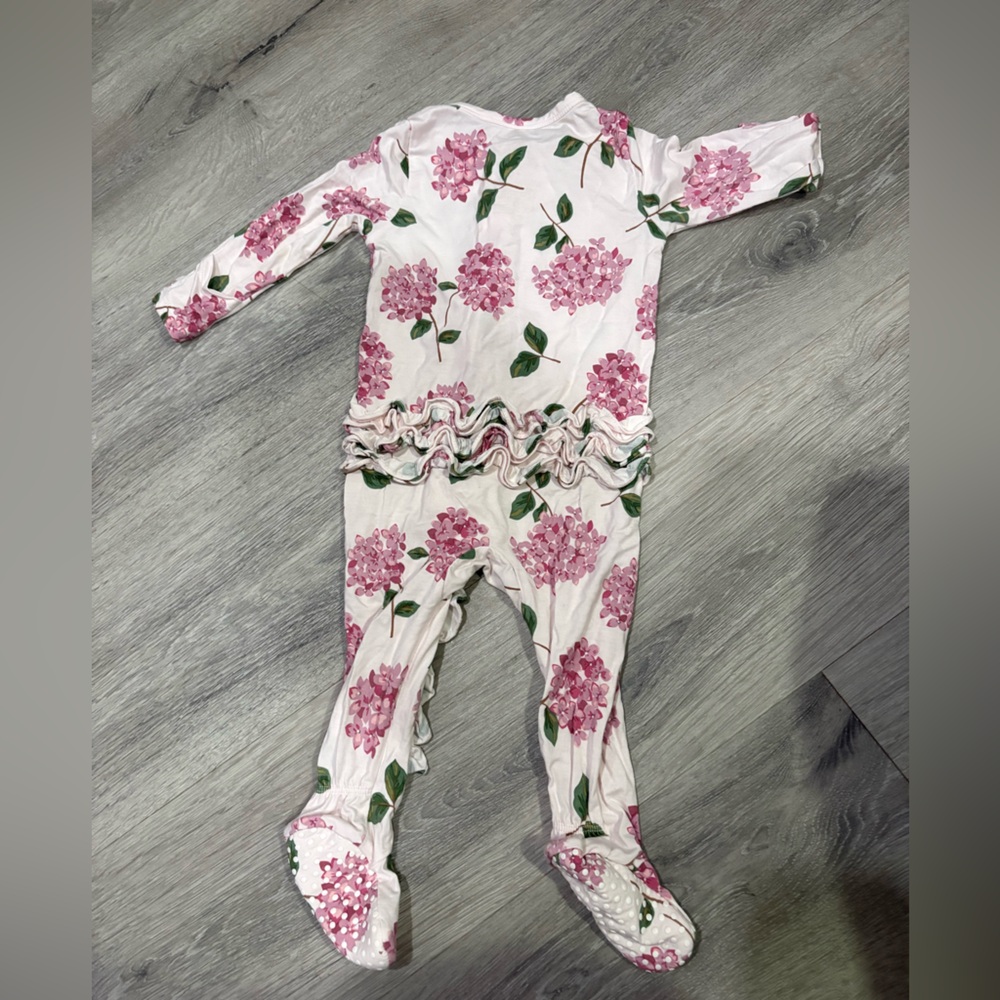 Angel Dear Baby Onesie with Pink and Green Floral Design 6-9months - Picture 2 of 4